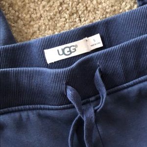 UGG